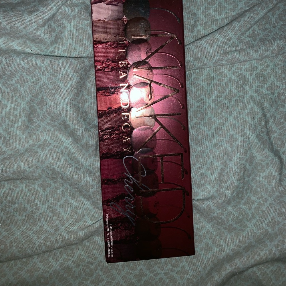 Naked palette